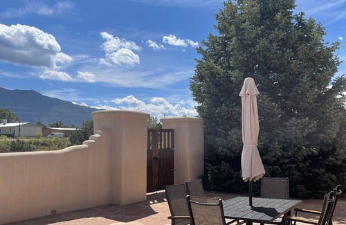 Arroyo Seco House | Relaxing Arroyo Seco Vacation Home with Beautiful Views