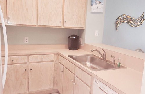 Dauphin Island Condo | Relaxing beach getaway with pools!