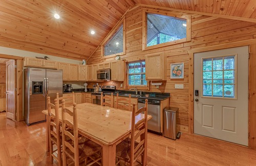 Saluda Cabin | Relaxing cabin in Lake Sheila area