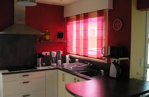 Penvenan House | Relaxing, Calm, Breathtaking Sea View 2 m from the water, Small Typical Breton Port