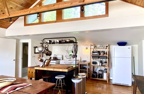 Town of Olive Cottage | Relaxing Catskill Mountain Cottage.