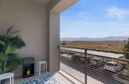 Draper Apartment | Relaxing, Clean, Great Location with Gym, Hot Tub, Yoga