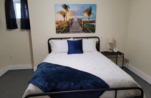 Cascade Road House | Relaxing, Comfortable, Private Bedroom