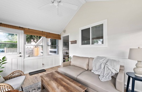 Town of Essex Cottage | Relaxing Cottage near EPIC wineries