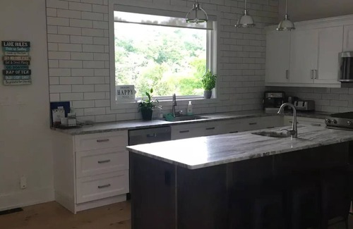 Grand Bend Cottage | Relaxing cottage on Wee Lake in Grand Bend