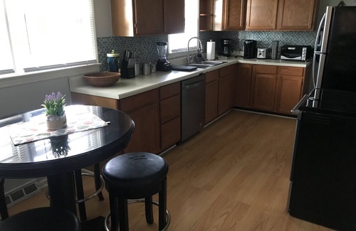 Mount Airy House | Relaxing County Feel Close to “Mayberry” Pet Friendly