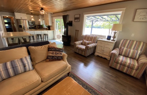 Oden House | Relaxing Crooked Lake Cottage
