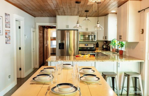 Oden House | Relaxing Crooked Lake Cottage