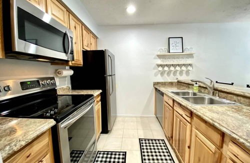 Harbor Springs Condo | Relaxing Dog Friendly Resort Condo – Pool, Sauna & Year-Round Fun!