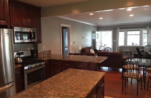 South Redondo House | Relaxing Elegant Beach House Furnished Kitchen Fully Equipped 2bed 2bath