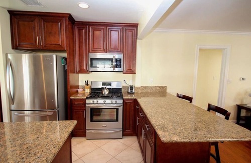 South Redondo House | Relaxing Elegant Beach House Furnished Kitchen Fully Equipped 2bed 2bath
