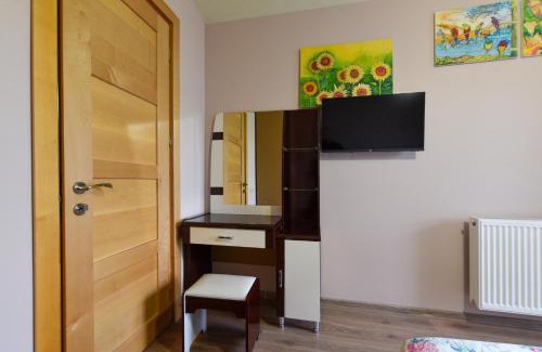 Vake-Saburtalo Bed & Breakfast | Relaxing Gateway With Beautiful City Views And Parking