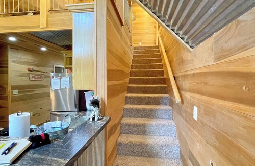 Winchester Cabin | Relaxing Getaway Cabin in Winchester, TN