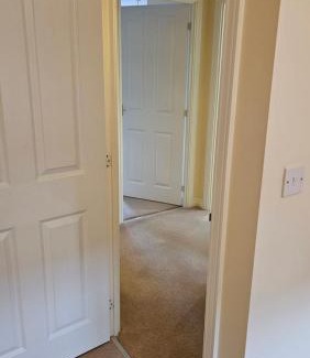Rugby Apartment | Relaxing Getaway Entire 3 -Bedroom House