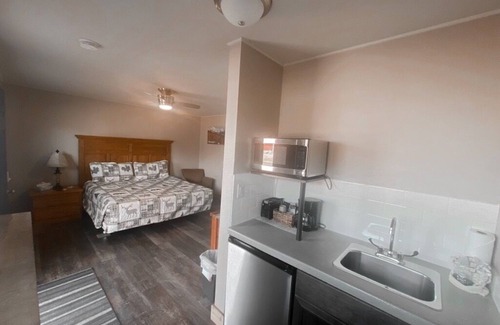 Oak Creek Hotel | Relaxing Getaway in our Picturesque at Lodges of Oak Creek!