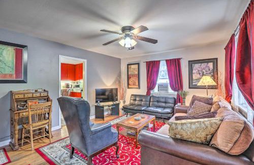 Golden House | Relaxing Golden Getaway with Grill Less Than 1 Mi to Town!