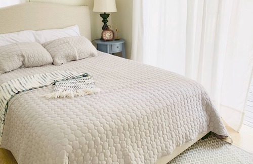 Altadena House | Relaxing Guesthouse < 10 mins from Rose Bowl