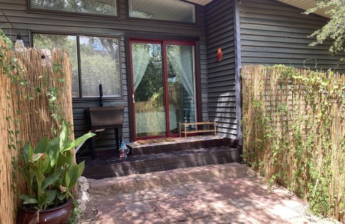 Lakeway Apartment | Relaxing hill country suite walking distance to lake w/private entrance/terrace