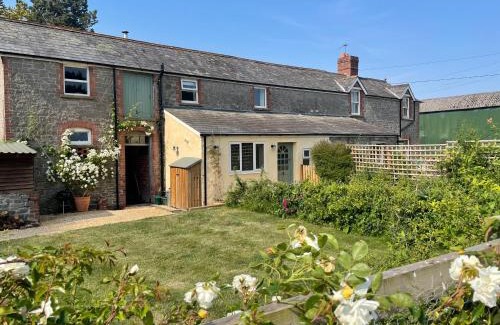 Monkswood House | Relaxing holiday cottage in the beautiful Usk Valley