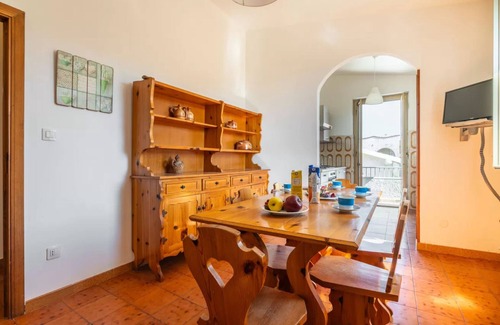 Lu Bagnu Apartment | Relaxing holiday home 50m from Lu Bagnu beach