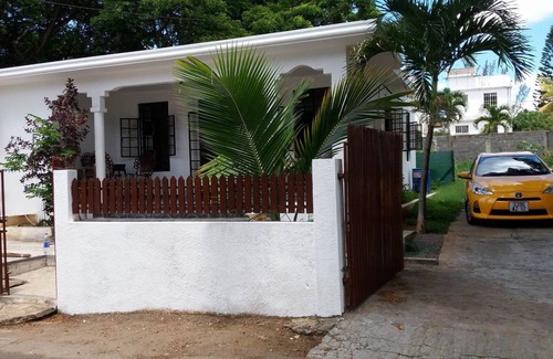 Wolmar House | Relaxing holidays at cheaper rate. We offer accommodation, transport