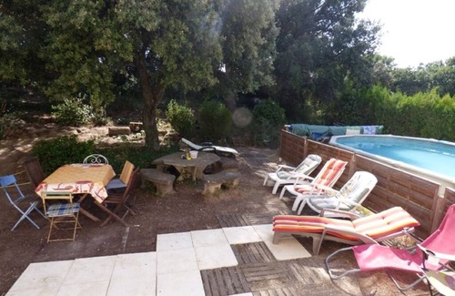 Courthezon House | Relaxing house, garden, games, swimming pool