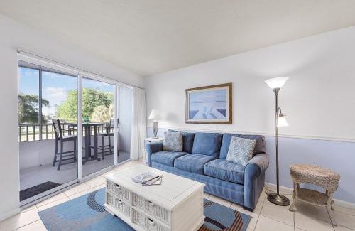 Marco Island House | Relaxing inland condo with pool and steps to beach
