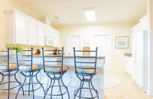 Lake Park House | Relaxing lakefront home - Wonderful getaway for families or friends!