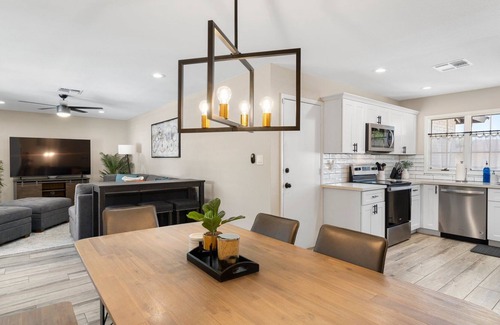 Dobson Ranch House | Relaxing Mesa Poolside Retreat, Near Tempe!