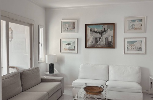 Armacao de Pera Apartment | Relaxing, Modern, Family Friendly, Beach Front Apartment
