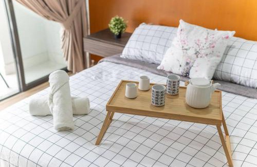 Taman Kobena Apartment | Relaxing Muji Retreat with Jacuzzi, Retro Games, MRT