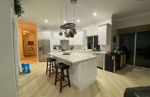 Bonita Springs House | RELAXING OASIS-Private Lanai Heated POOL & SPA. 4 Bed, 3.5 Bath/Beach 10 min