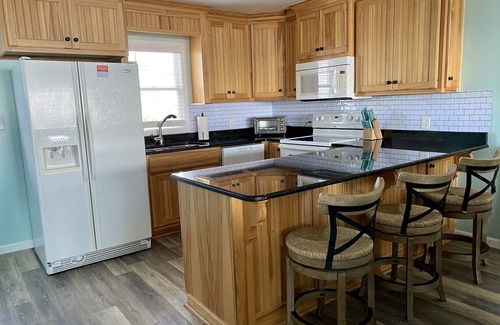 Supply House | Relaxing Oceanfront Holden Beach Getaway
