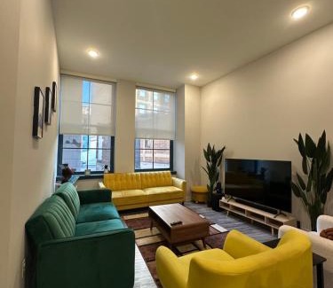 Gateway District Apartment | Relaxing Playhouse Square Apartment