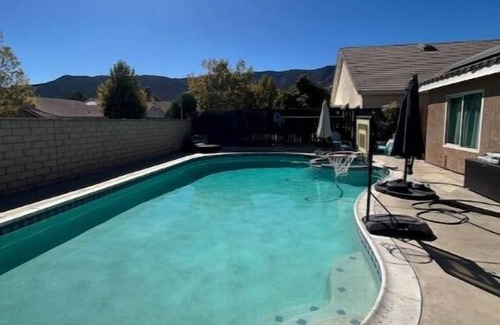 Lake Elsinore House | Relaxing Pool & Spa Retreat