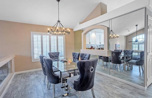 Green Valley North House | Relaxing Poolside Getaway in Henderson: Sleeps 10 for Ultimate Comfort!