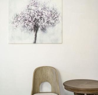 West Covina House | Relaxing Private Getaway with Bright Interiors