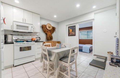 Hastings House | Relaxing Private Room, Quiet and Convenient