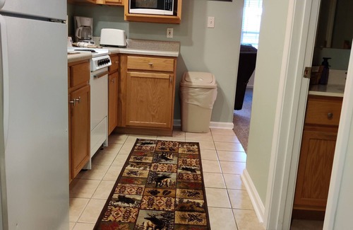 Pigeon Forge Condo | Relaxing Quiet Condo- One block from the Parkway.
