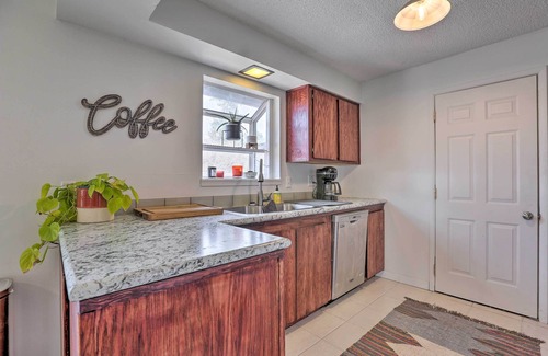 Redmond House | Relaxing Redmond Retreat: Golf, Hike & Ski!