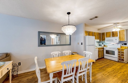 Folly Field Condo | Relaxing retreat near the beach with washer/dryer, AC, and pool