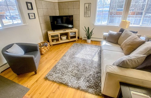 Northeast Anchorage House | Relaxing retreat with a full kitchen, washer/dryer, & furnished patio