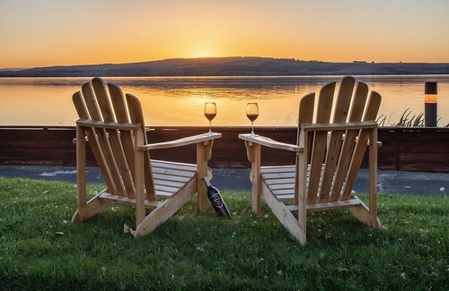 Boardman House | Relaxing Riverfront Unit with Kitchenette! FREE Parking, Outdoor Pool!