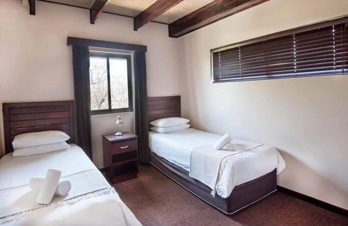Windhoek Apartment | Relaxing Stay Indeed! Pools, Quick Drive to Kamikaze Inline Hockey Sports Club!