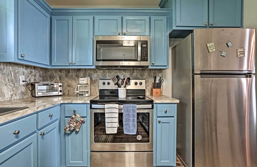 Jefferson House | Relaxing Texas Getaway, 1 Mile to Boat Ramp!