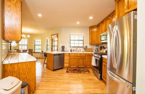 Twain Harte Cabin | Relaxing TH Cabin Retreat | New AC +TH Lake Access!