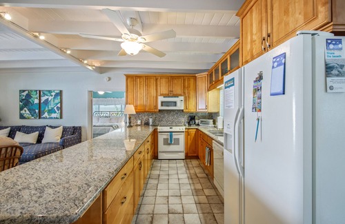 Lower Matecumbe Beach House | Relaxing waterfront retreat with boat dock & amazing ocean views