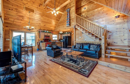 Hemlock Hills Cabin | Relaxing Wooded Views with a Hot Tub and Pool Table for Ultimate Comfort