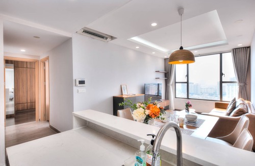 Bach Dang Riverside Apartment | REM Rivergate Garden Pool Signature Apartments