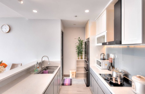 Bach Dang Riverside Apartment | REM Rivergate Garden Pool Signature Apartments